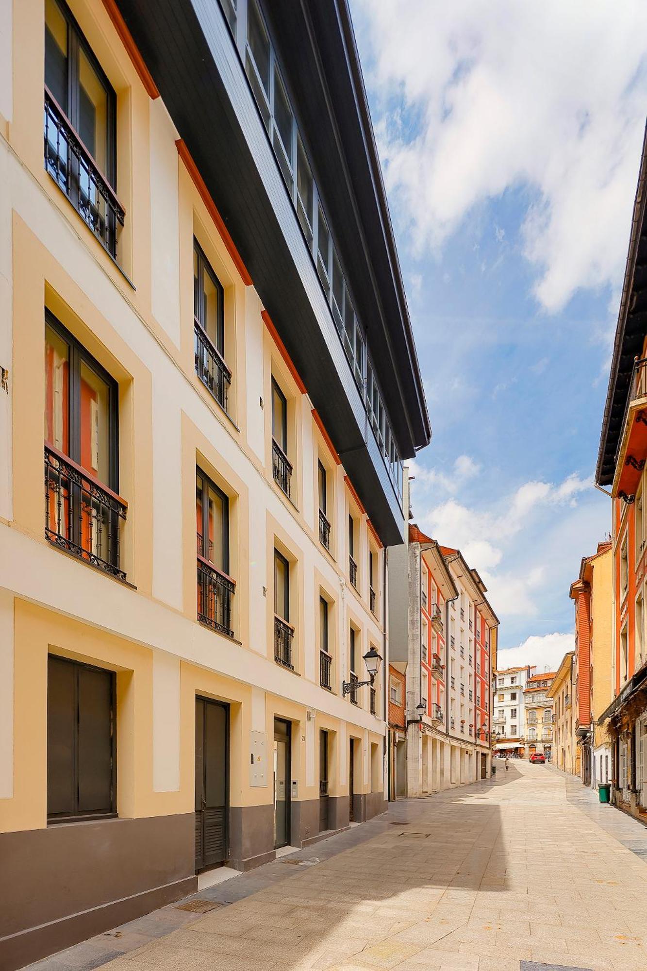 Apartamentos Sobrecantu Oviedo Zewnętrze zdjęcie