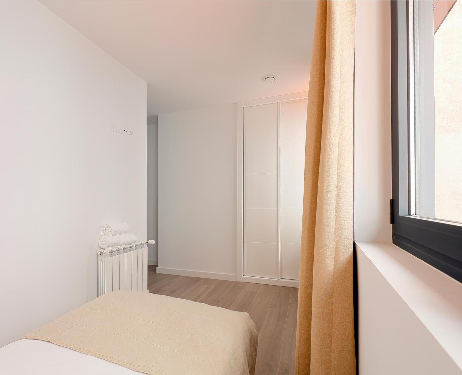 Apartamentos Sobrecantu Oviedo Zewnętrze zdjęcie